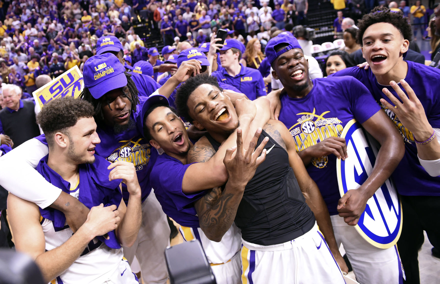 lsuvanderbiltbasketball.031019 HS 2739.JPG